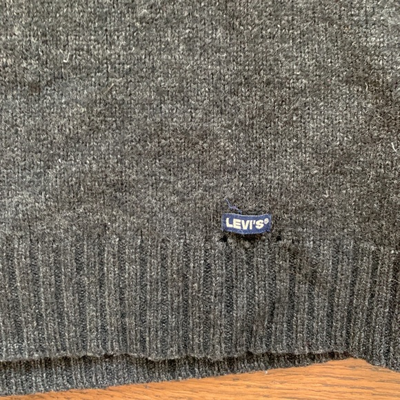 Vintage Levi’s Knit Sweater. Great condition - Picture 2 of 7